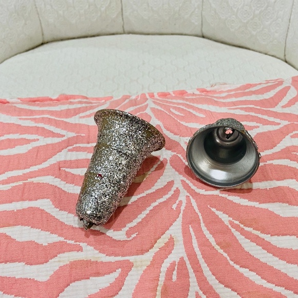 N29-BUNDLE ONLY Vintage Silver Glittered Plastic Decorative Bells - Picture 6 of 8